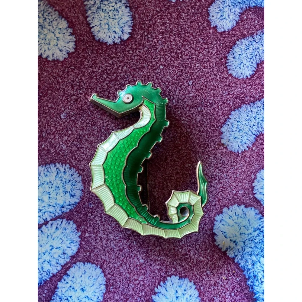 DAVID ANDERSEN Norway 925 Sterling Gilt & Enamel Seahorse Brooch Green Authentic